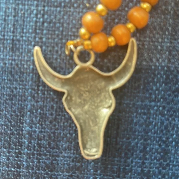 Boho Wooden Bead Bull Skull Necklace - Picture 6 of 7